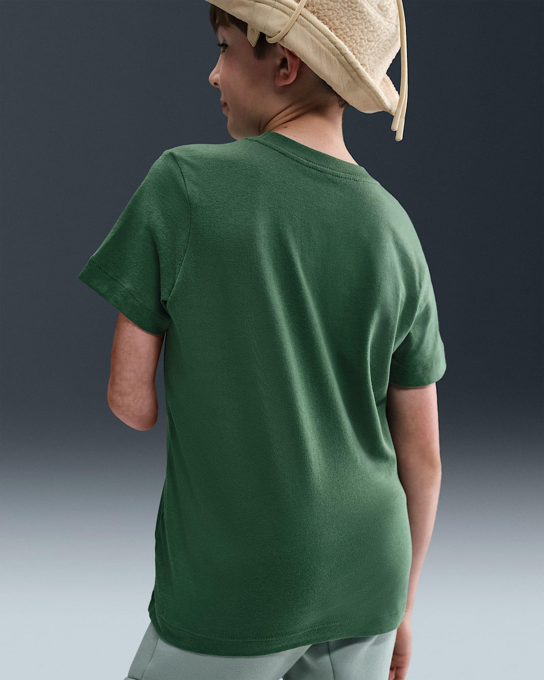 Nike SportswearT-shirt