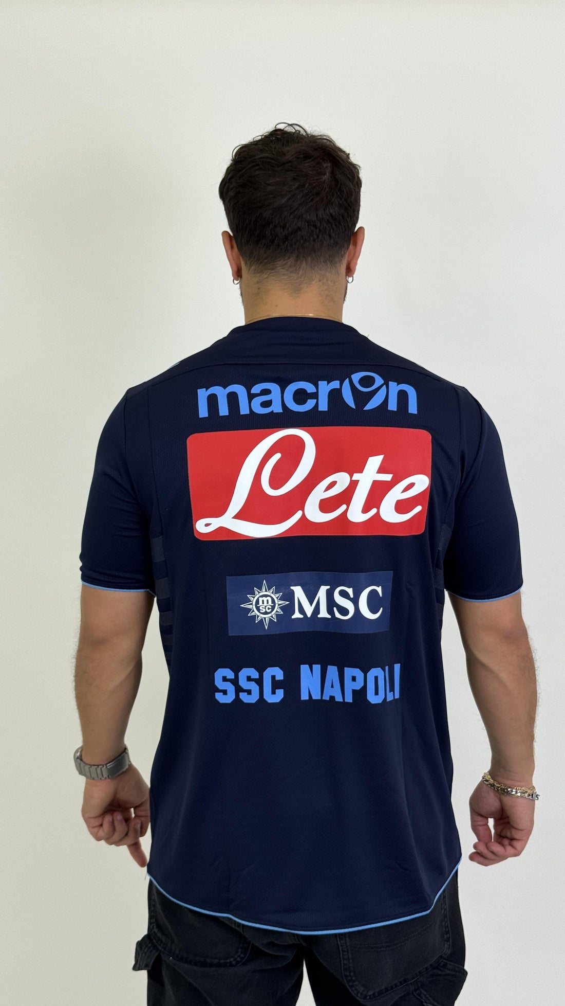 Macron Gara