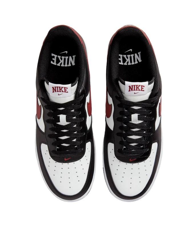 NIKE AIR FOCE 1 '07