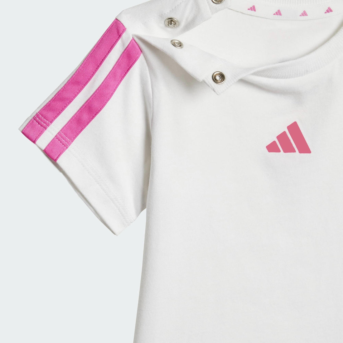 3 Stripes